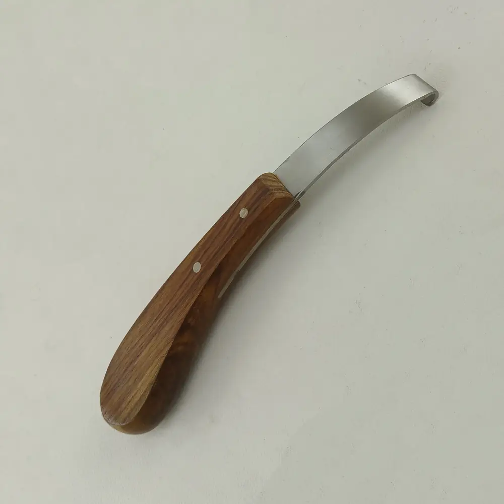 Left handed hoof knife wide blade back side