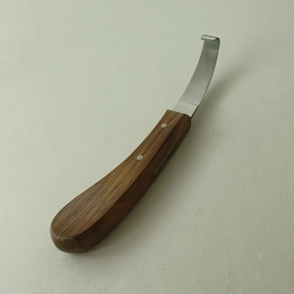 Left handed hoof knife wide blade